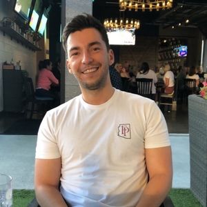 Meet your Posher, Adam